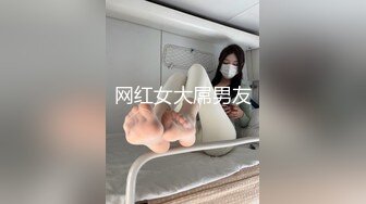 【新片速遞】SPA养生馆，所有女顾客 最顶级极品的翘臀少妇，微露侧脸 声音甜美，旁边还有个少妇躺着等操，完全不考虑别人的感受啊