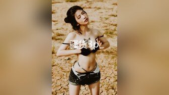  漂亮美女3P 深喉吃鸡都干吐了 骚逼抠的淫水狂喷 被连续无套输出