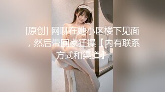 露脸人妻车里！口活绝对厉害，完美露脸口交诱人