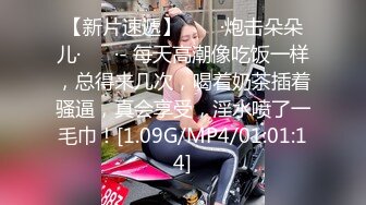 00后小女友楼道露出，肤白貌美 这双腿真心漂亮，看了都忍不住撸一发！