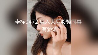   还是老外牛逼啊 美女又是一步到胃 这个有插入整个过程